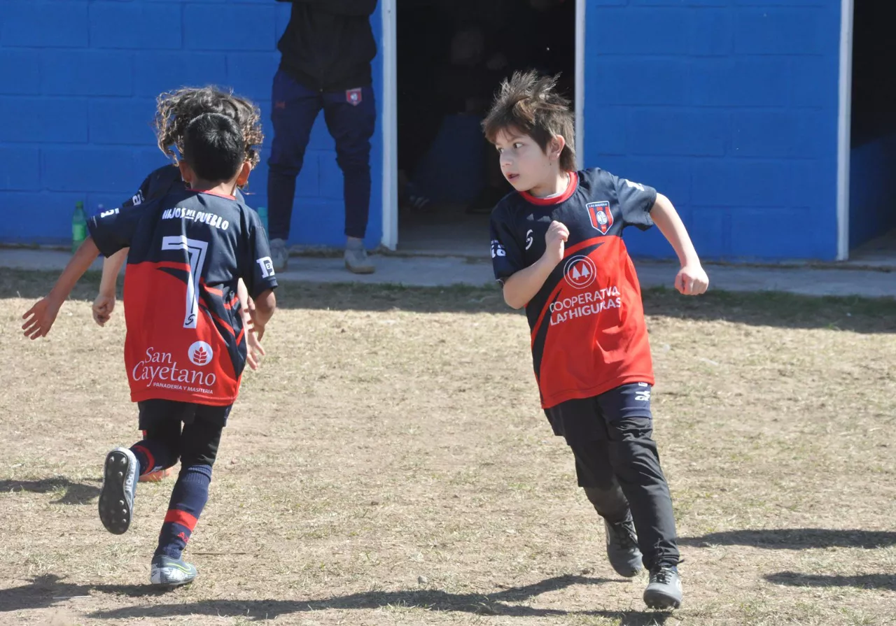 Centro Social vs Defensores de Alberdi vs Juventud Unida Río Cuarto (113)
