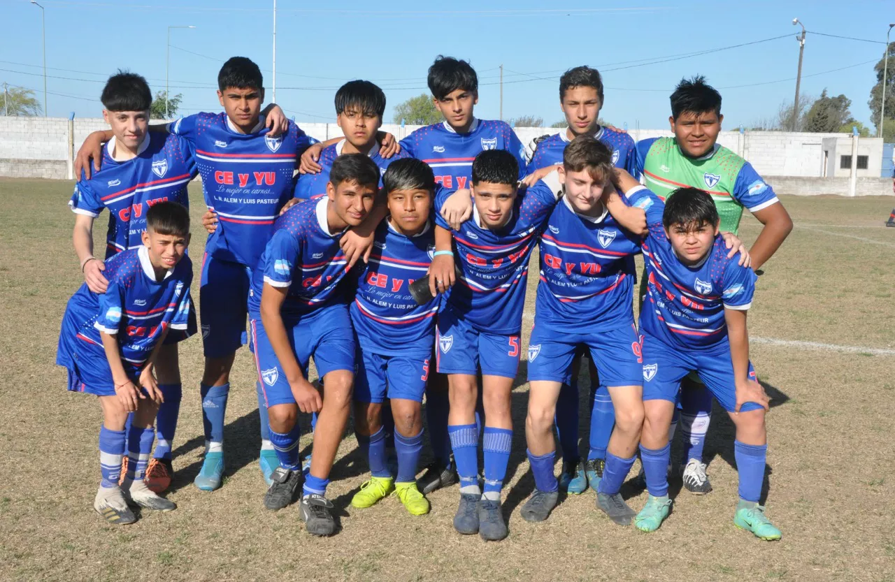 Centro Social vs Defensores de Alberdi vs Juventud Unida Río Cuarto (197)