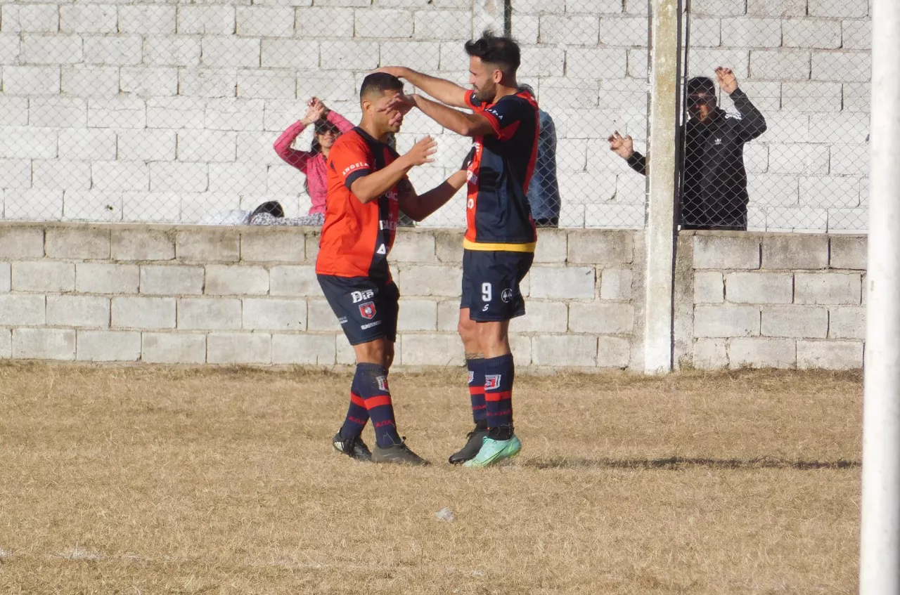 Centro Social vs Defensores de Alberdi (11)