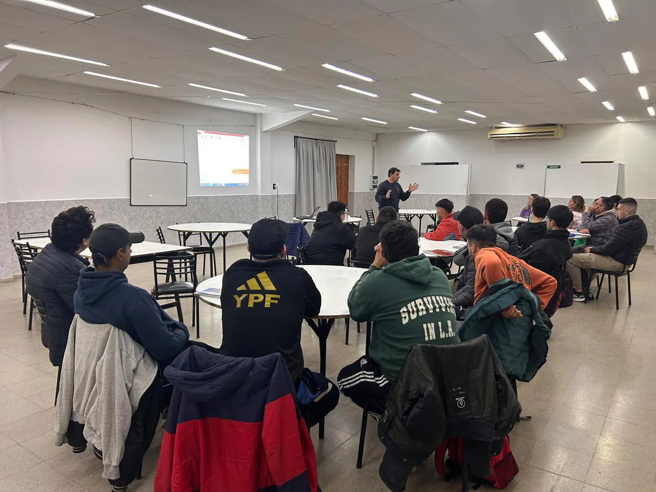 CLASE 1 MARTES 19 MAYO (1)