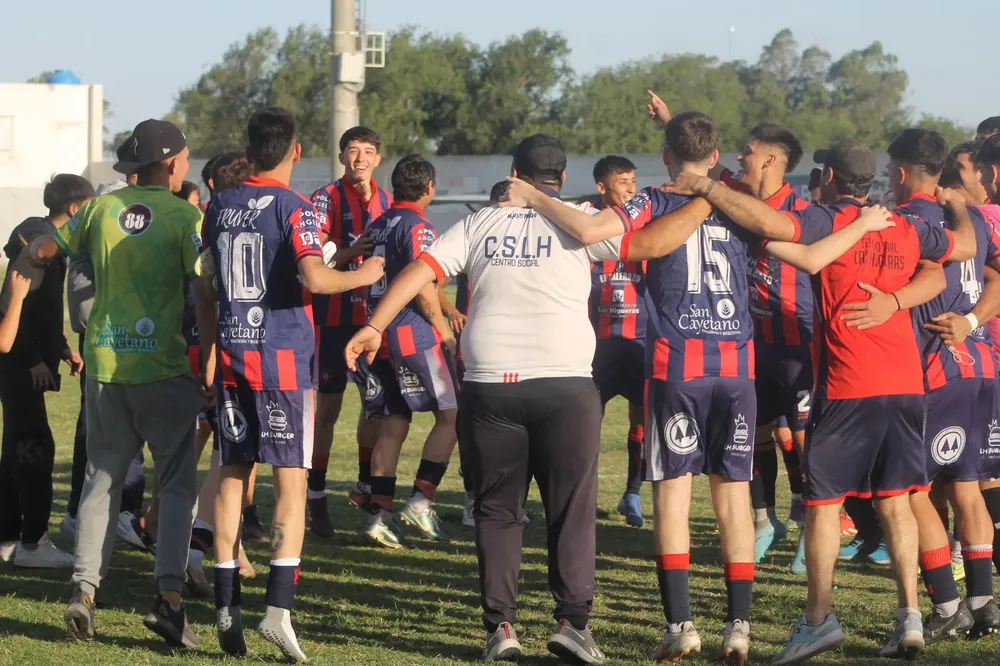 WhatsApp Image 2025-11-16 at 21.30.03