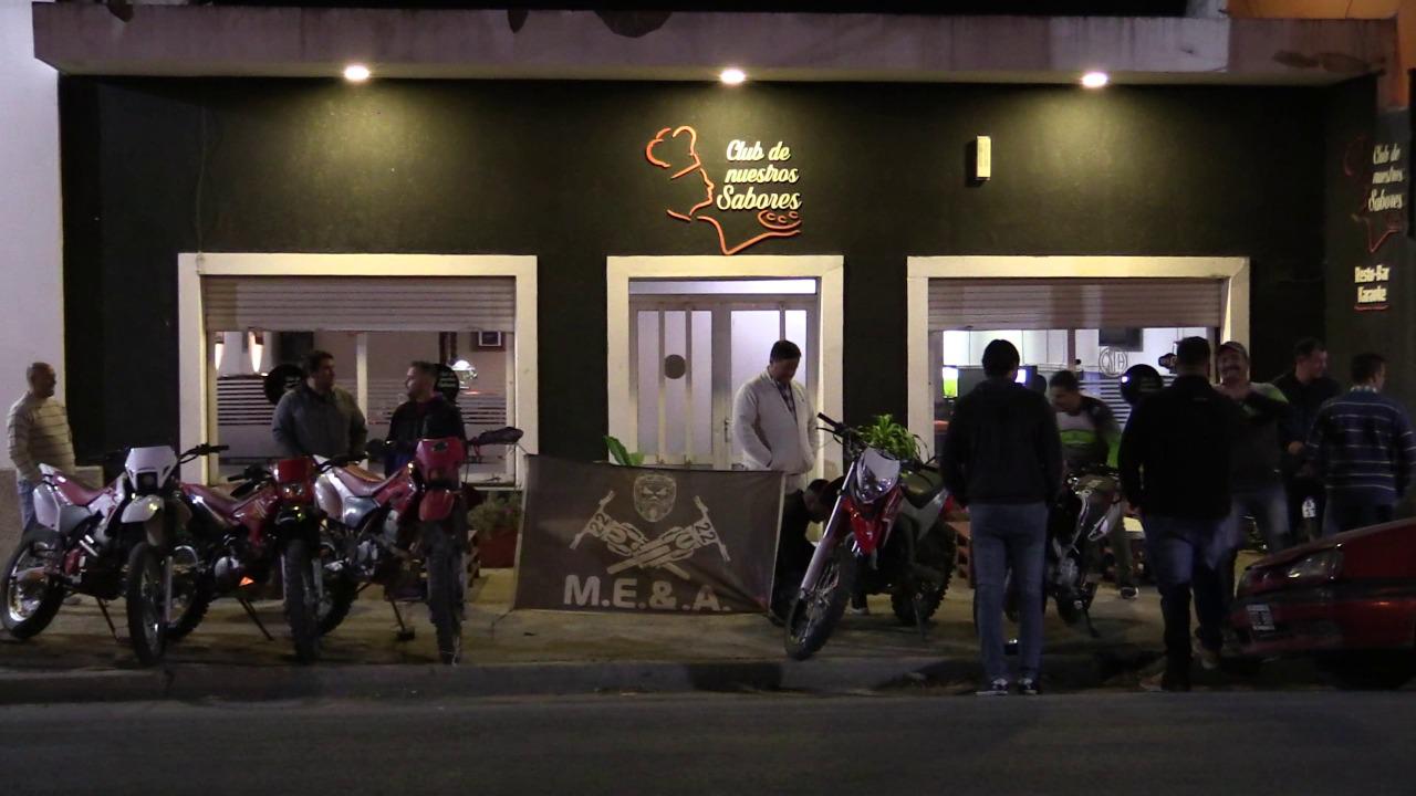 MOTOQUEROS (2)