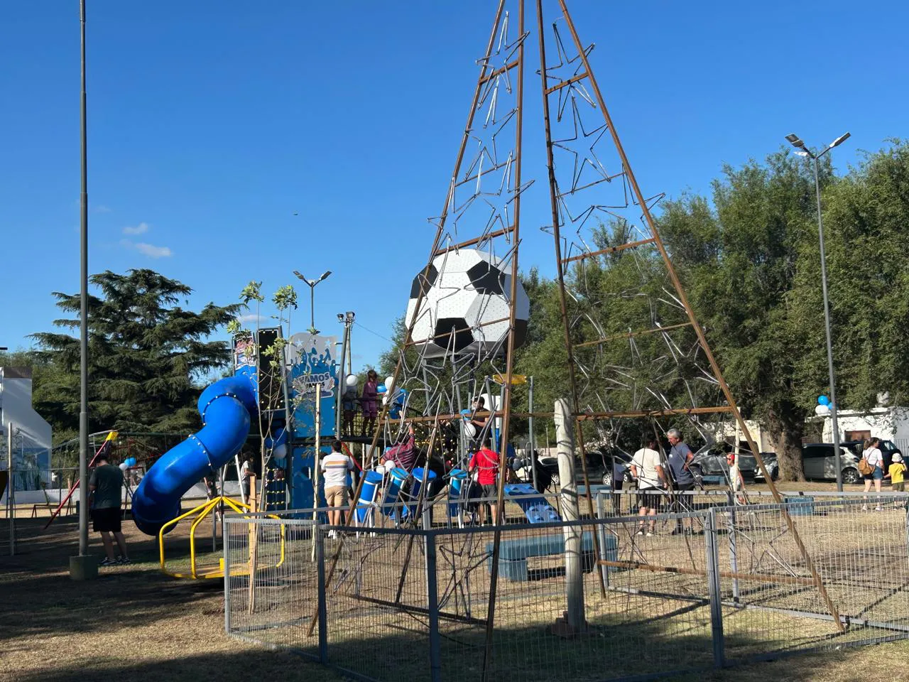 PLAZA ORFELINA RODRIGUEZ BO SAN FCO (14)