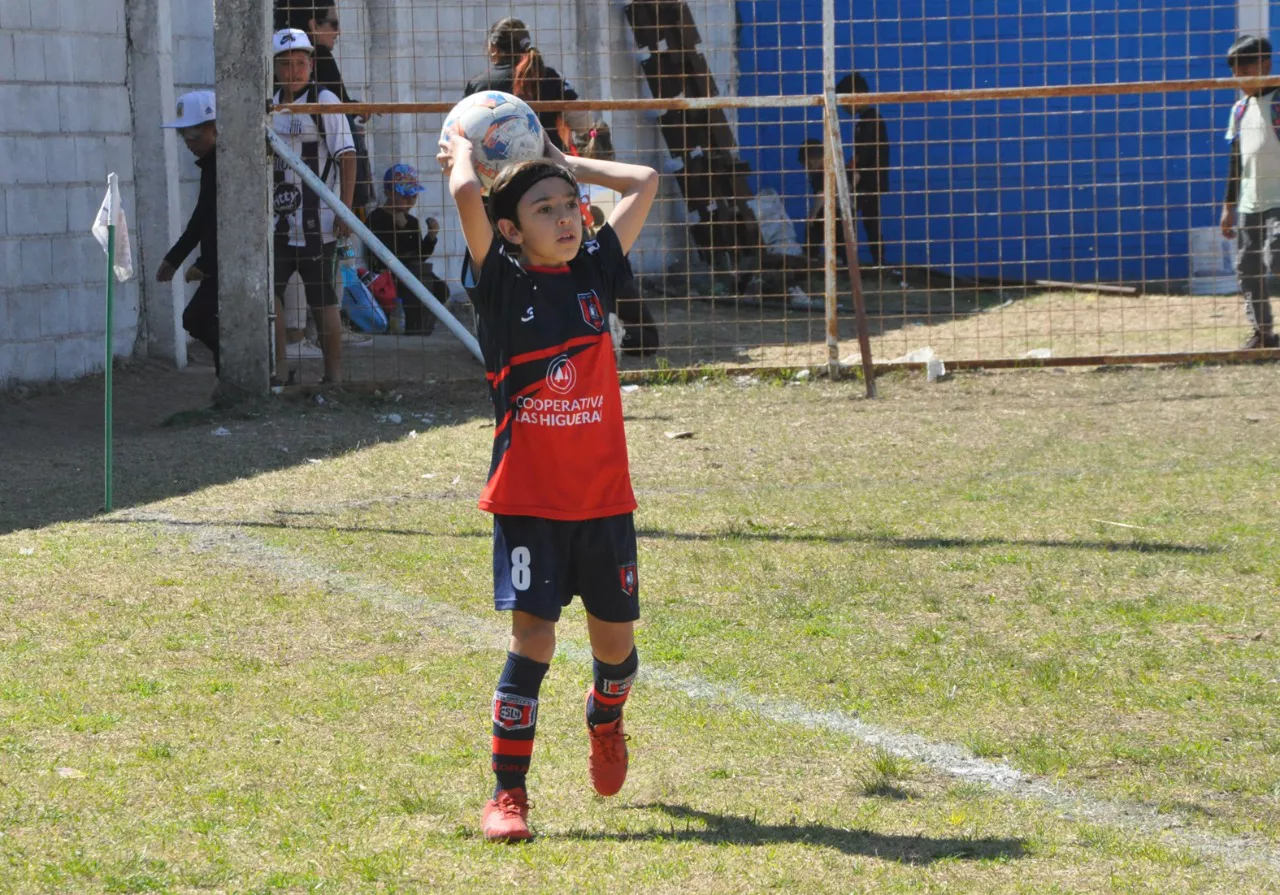 Centro Social vs Defensores de Alberdi vs Juventud Unida Río Cuarto (143)