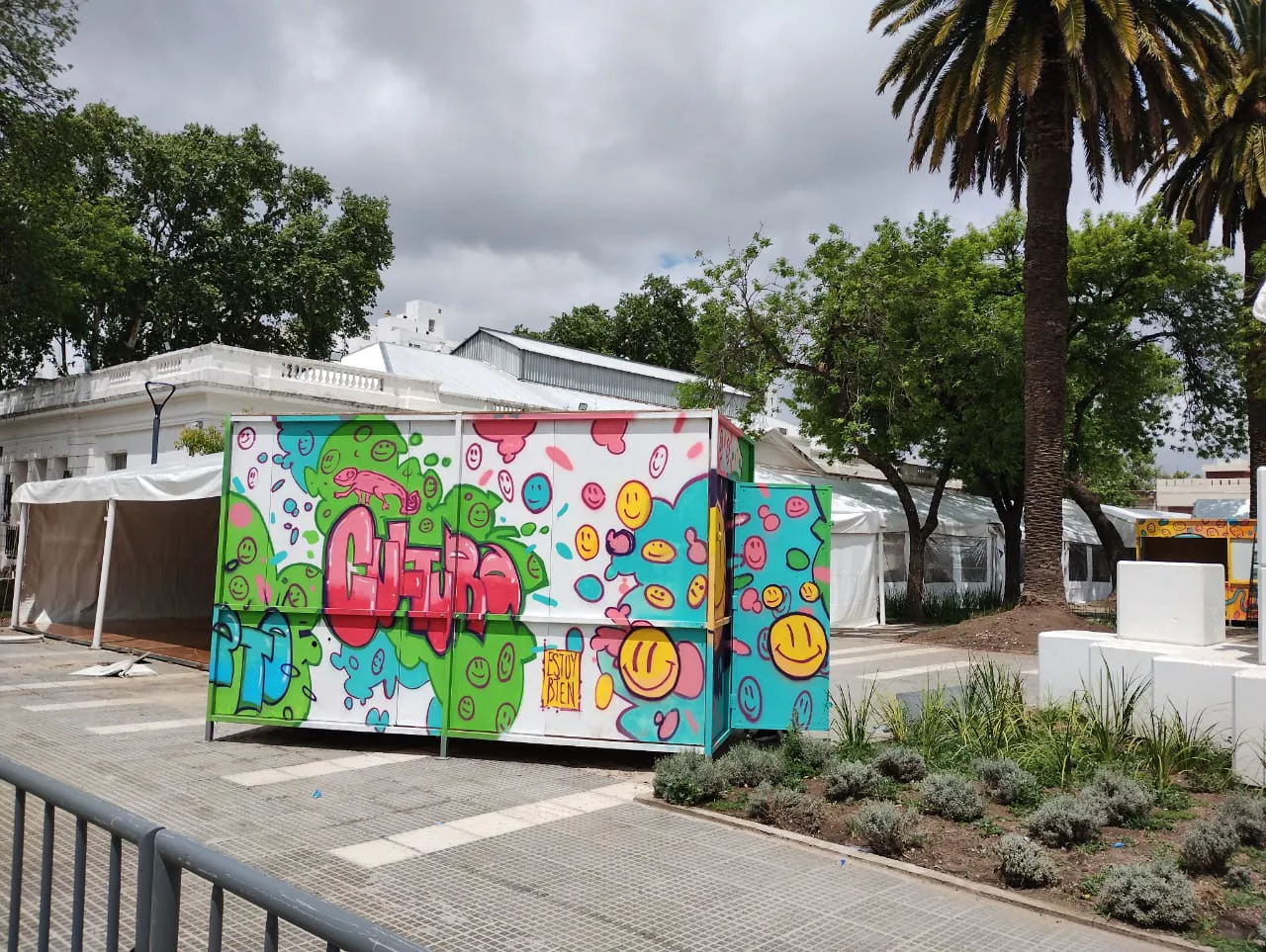 e97e6e32-a1bd-4aac-a2c0-f6142ea8c527