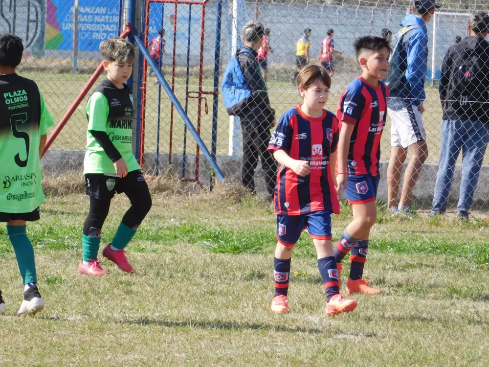 Centro Social Banda Norte Correos Renato Cesarini (162)