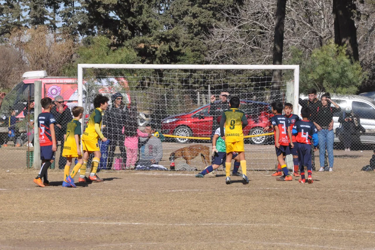 Centro Social vs Roncedo vs Deportivo Rio Cuarto (69)