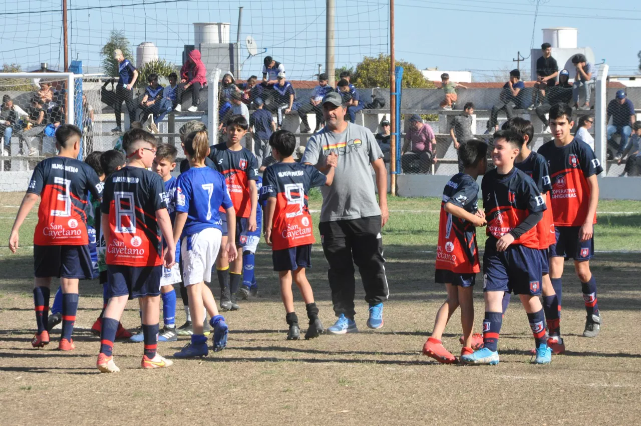 Centro Social vs Municipal Adelia María vs Juventud Unida (121)