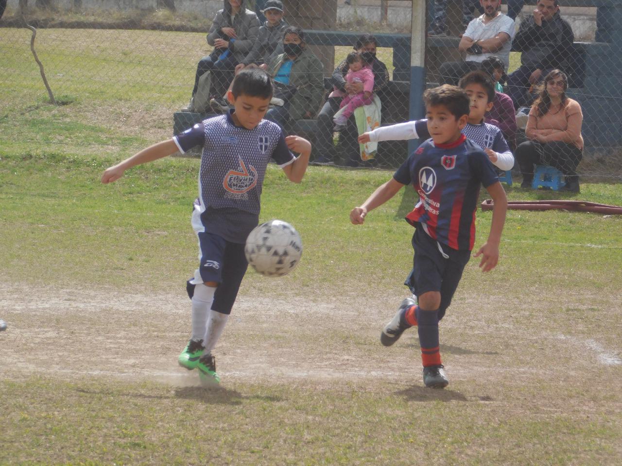 Atenas B vs Centro Social (37)