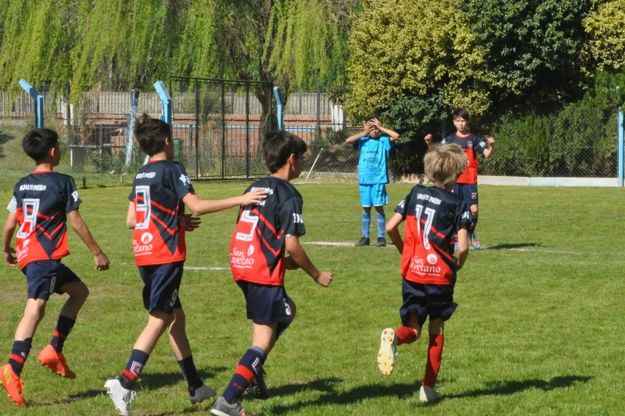 Centro Social San Cayetano Santa Paula Socialeritas Dia de la Madre (75)