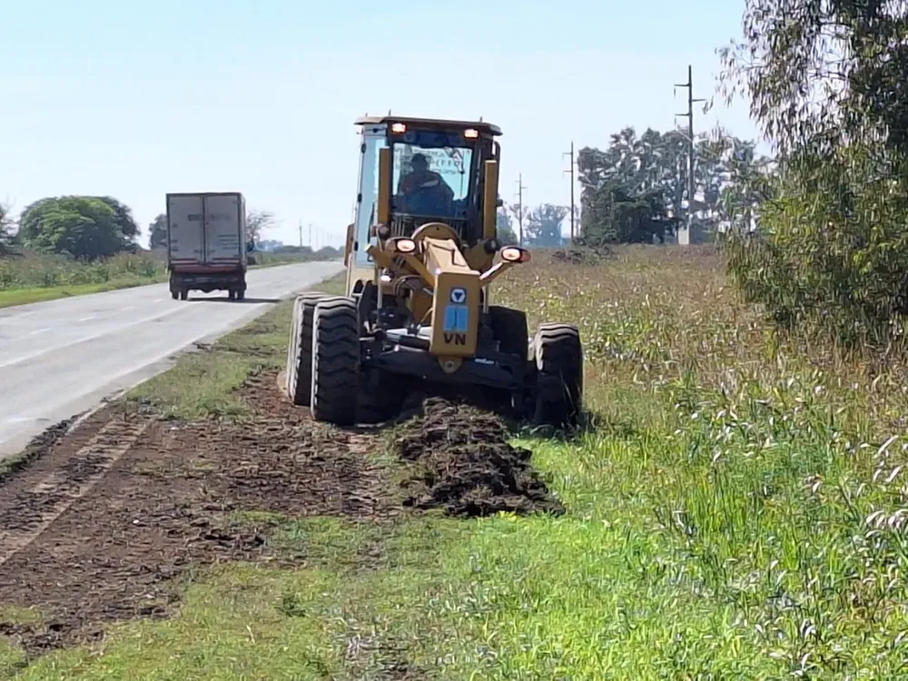 vn_cordoba._mantenimiento_de_banquinas._incluyen_bacheos_superficiales_conservacion_de_banquinas_y_colocacion_de_carteleria_vial