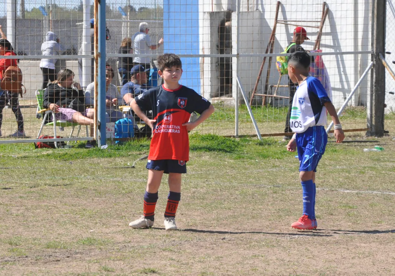 Centro Social vs Defensores de Alberdi vs Juventud Unida Río Cuarto (147)