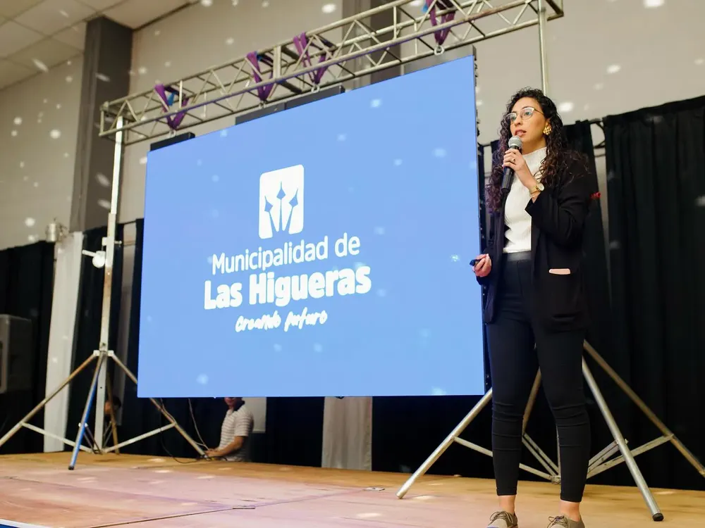 LOTE HIJOS DEL PUEBLO (9)