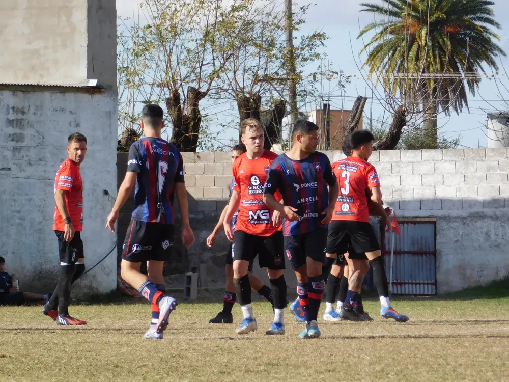 Fecha 10 Los Incas vs Centro Social (47)