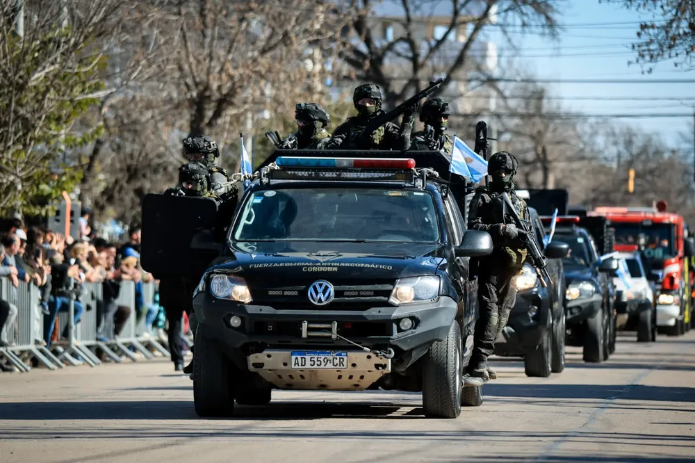 DESFILE CIVICO MILITAR (8)