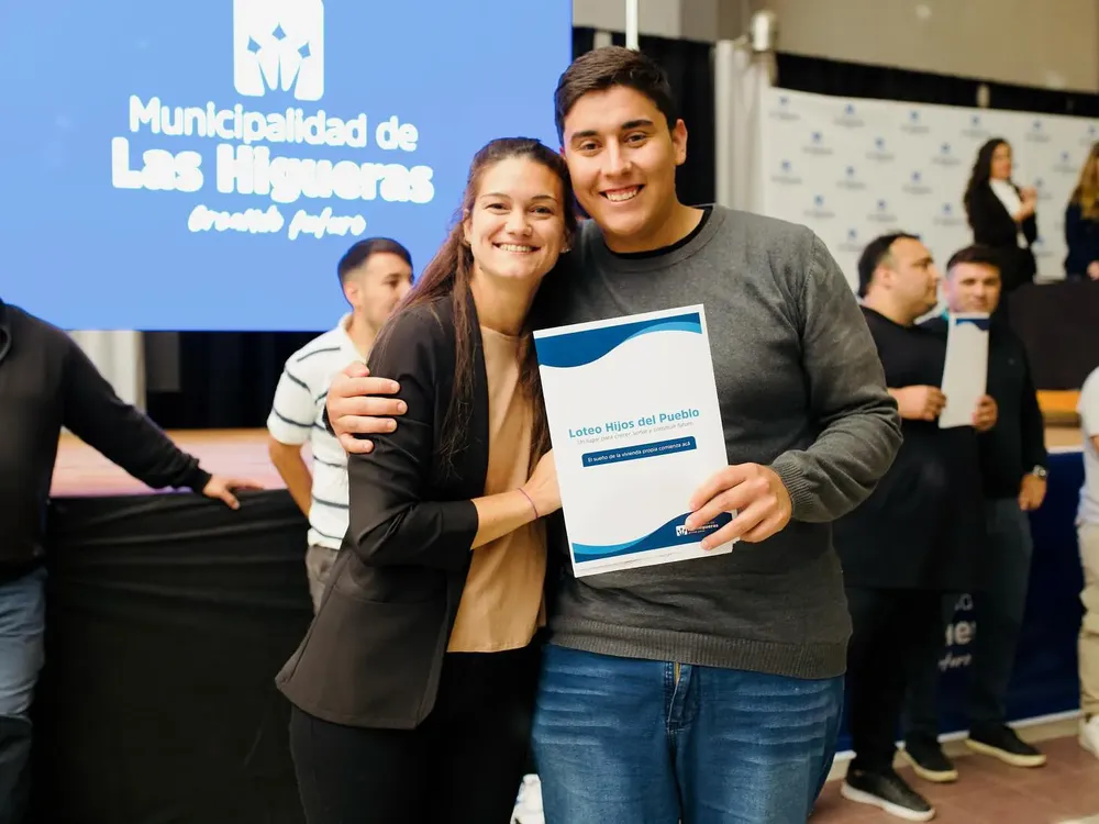 LOTE HIJOS DEL PUEBLO (3)