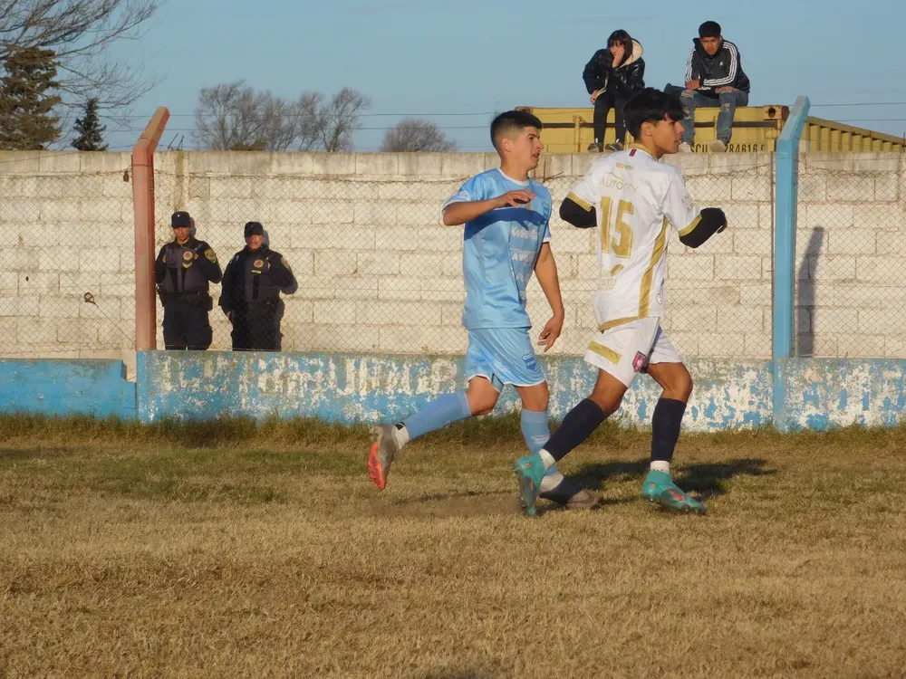 Centro Social vs Deportivo Municipal Adelia María  (31)