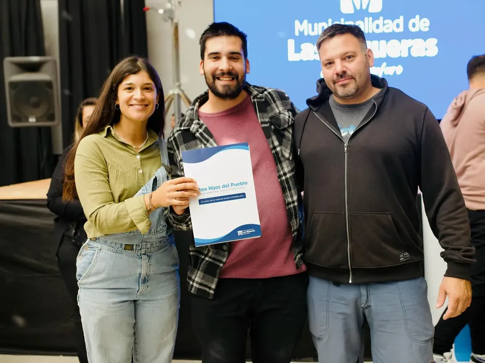 LOTE HIJOS DEL PUEBLO (8)