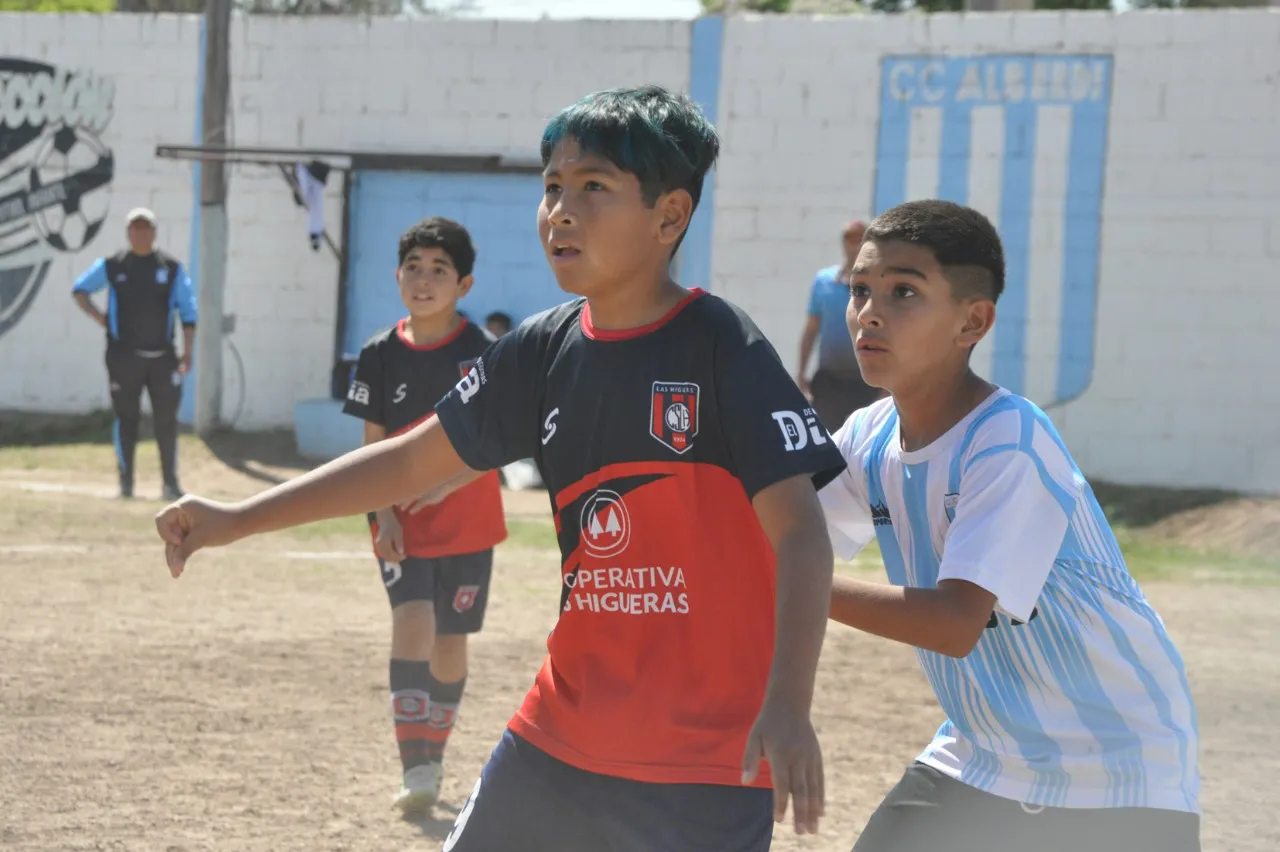 Centro Social Alberdi  Atenas (90)