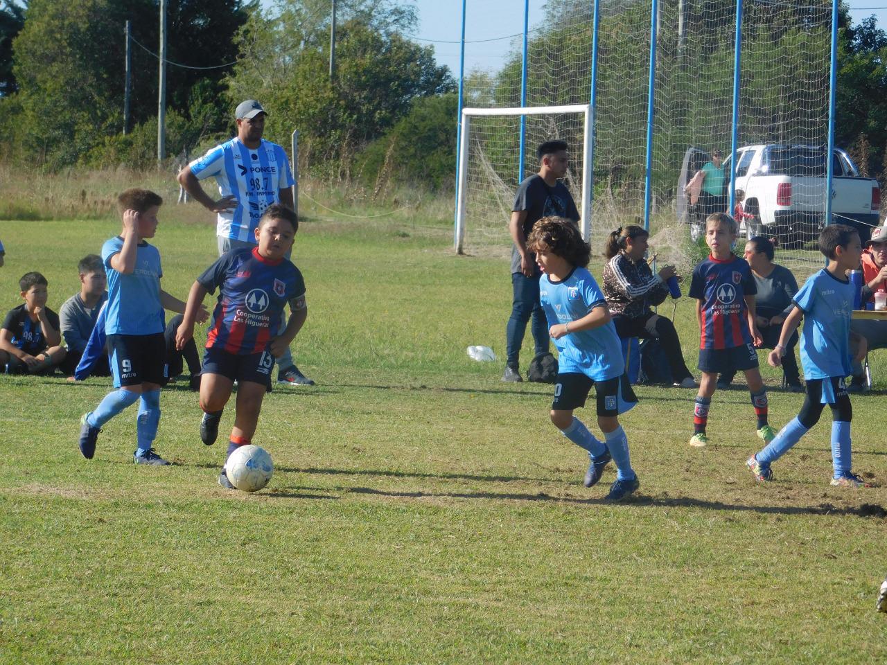 Centro Social Categoria 2013 Relampago Estudiantes (57)