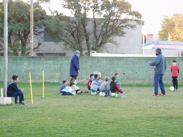POLIDEPORTIVO MAYO (11)