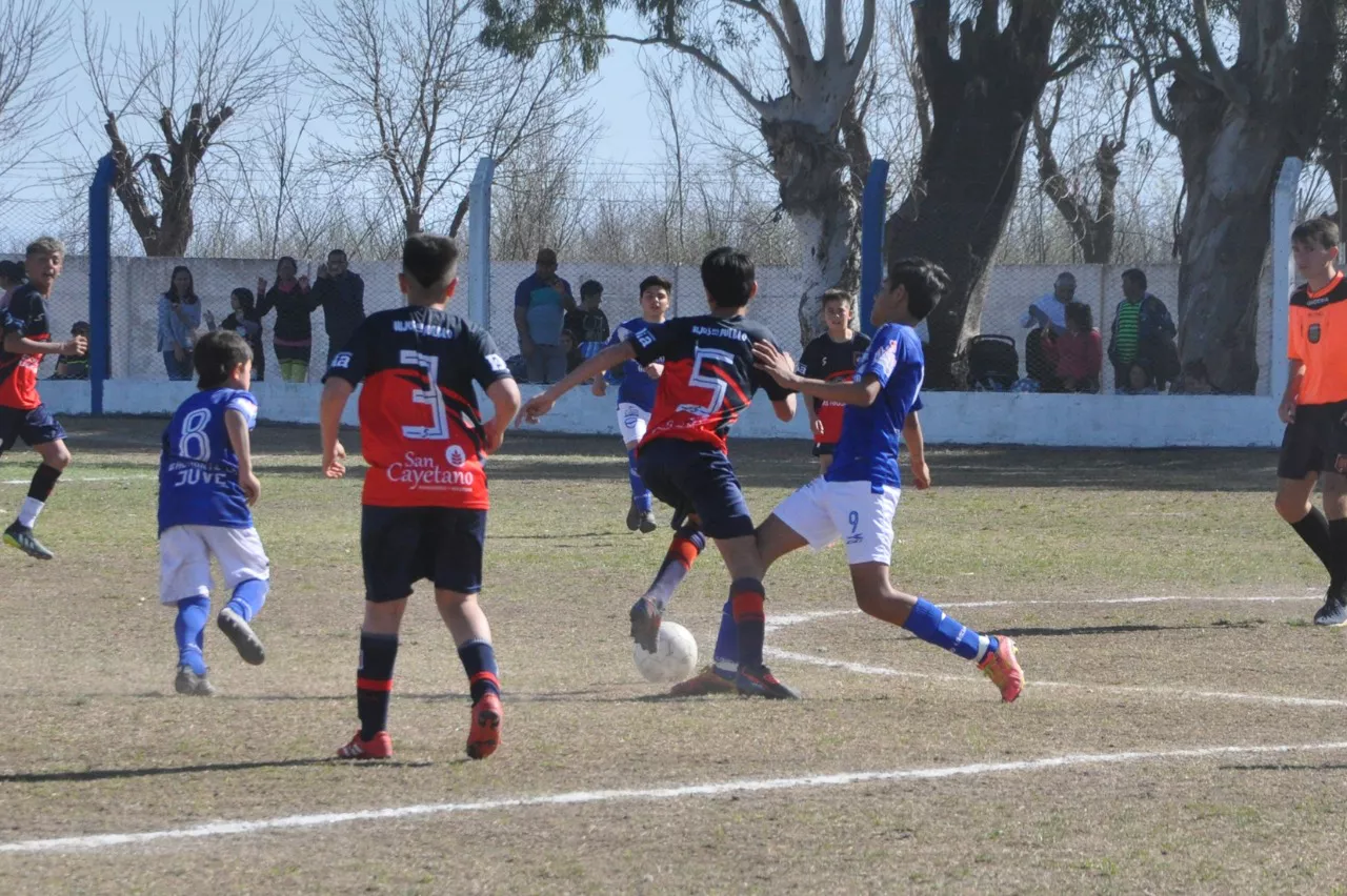 Centro Social vs Municipal Adelia María vs Juventud Unida (126)