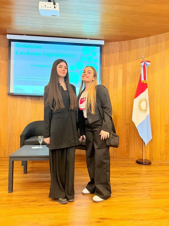 PROGRAMA ESTUDIANTES LEGISLADORES (4)