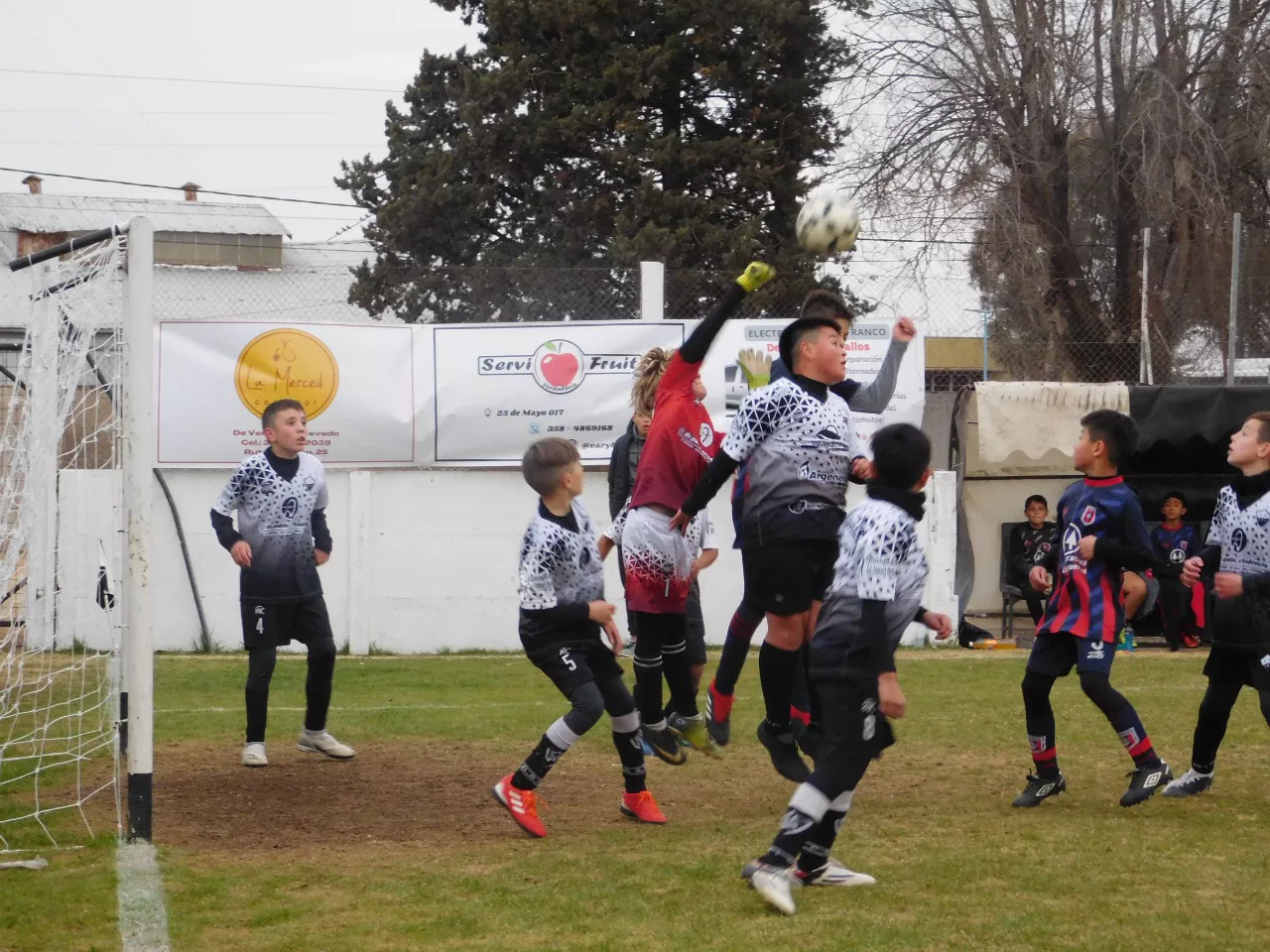 Centro Social vs Lutgardis vs Banda Norte (93)