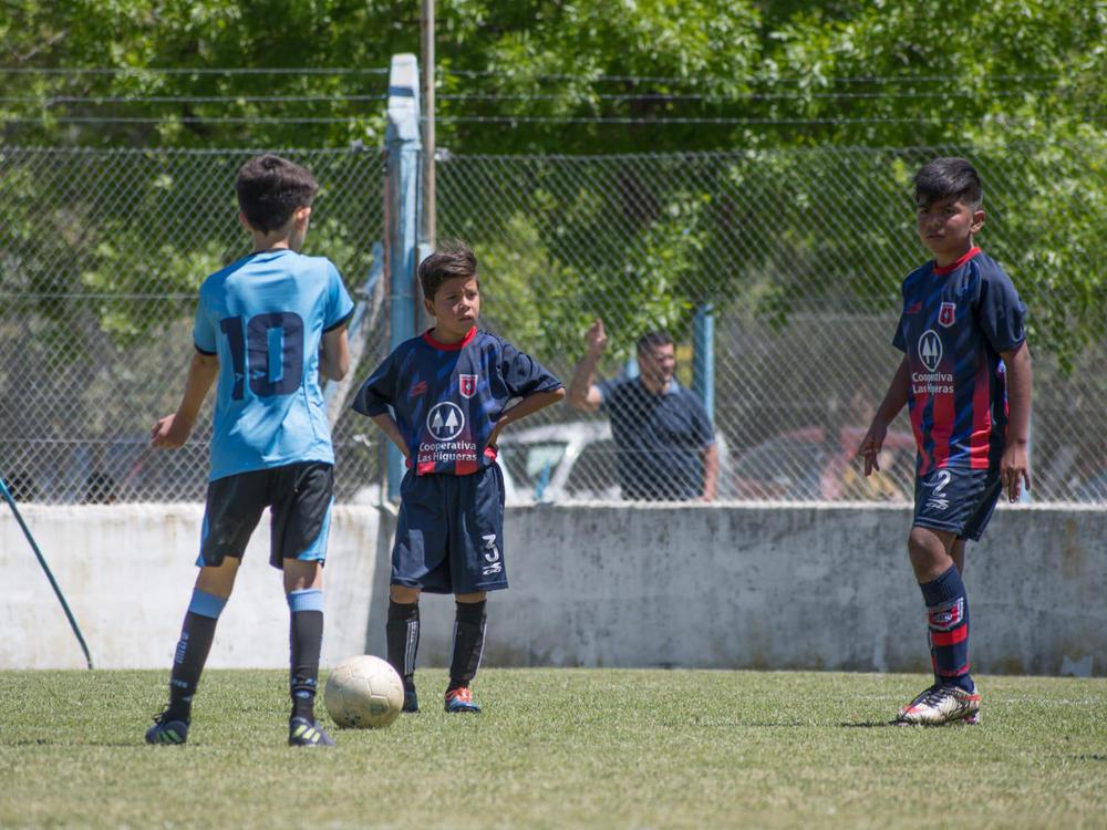 Centro Social vs Estudiantes C (13)