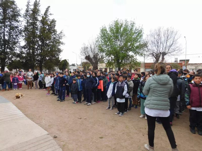 ESCUELA 94 AÑOS (13)