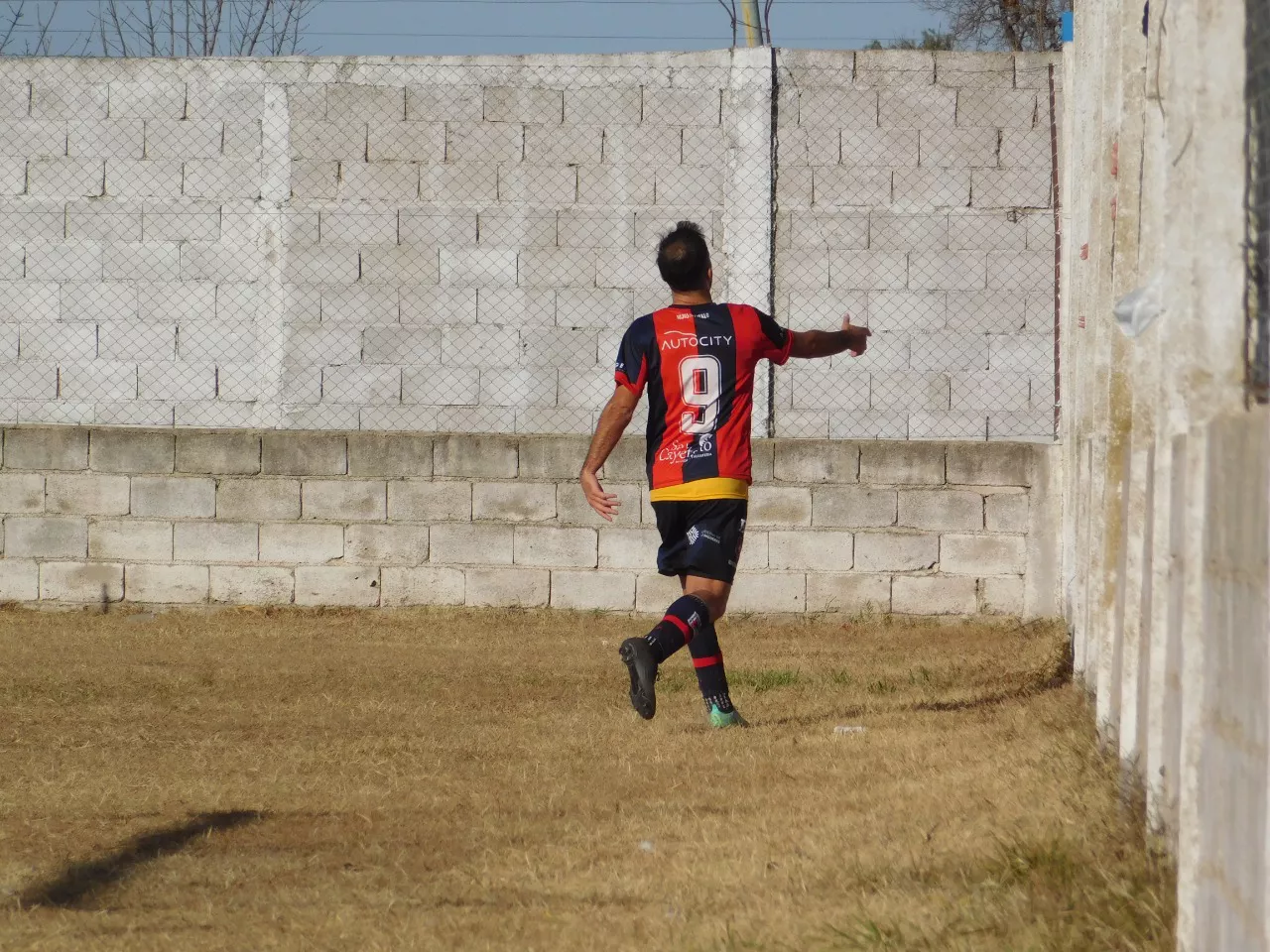 Centro Social vs Defensores de Alberdi (10)