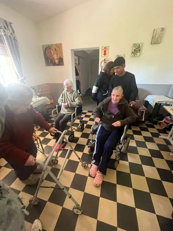 VISITA RESIDENCIA DE ORO (5)