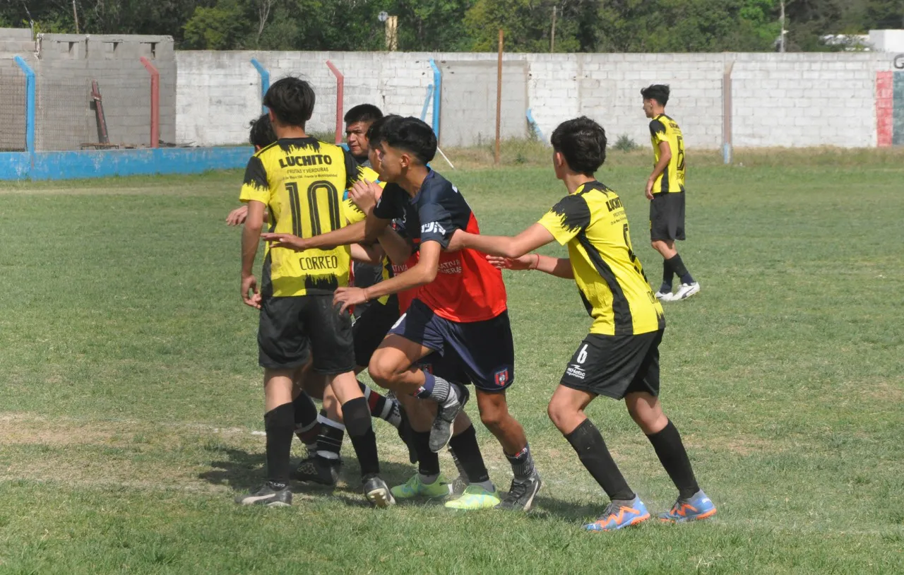 Centro Social Banda Norte B Correos y Telecomunicaciones (160)