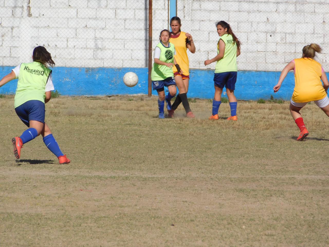 FEMENINO ROSARIO AMARILLO (9)