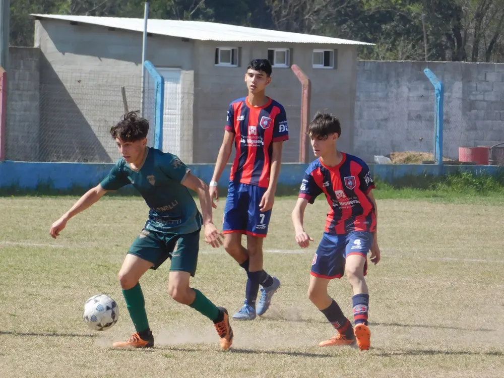 Centro Social Banda Norte Correos Renato Cesarini (100)