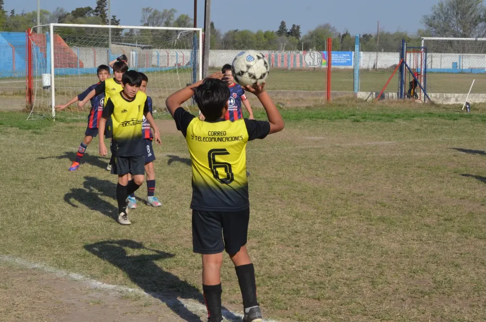 Centro Social Banda Norte Correos Renato Cesarini (62)