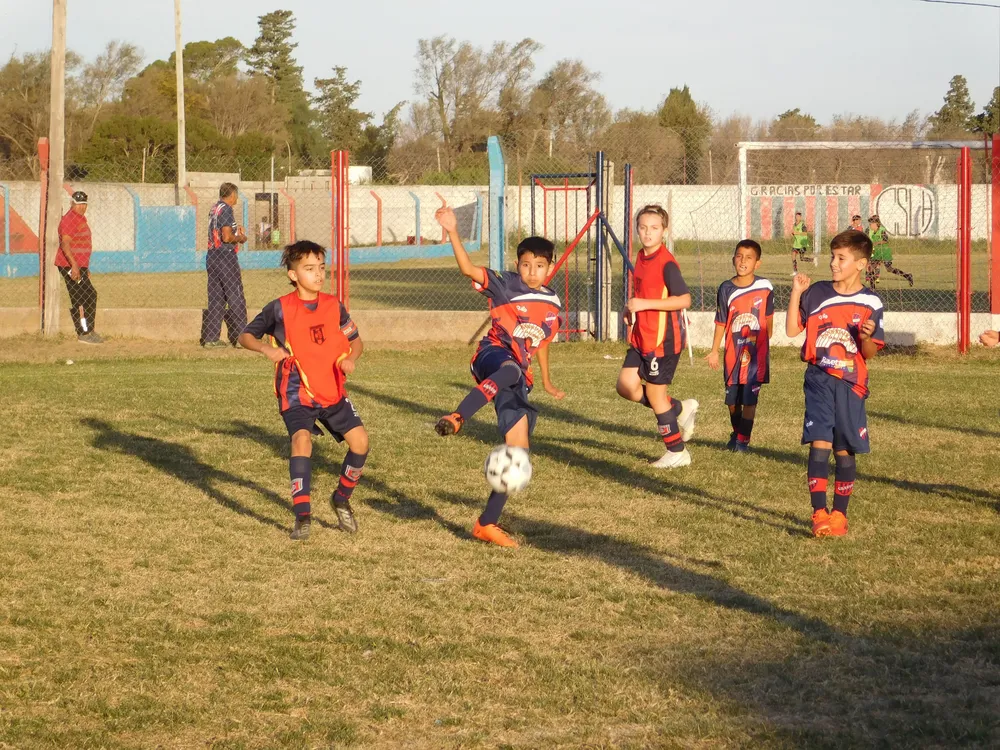Infantiles Juveniles Centro Social San Lorenzo Bulnes Ateneo Vecinos Argentinso Jrs (136)