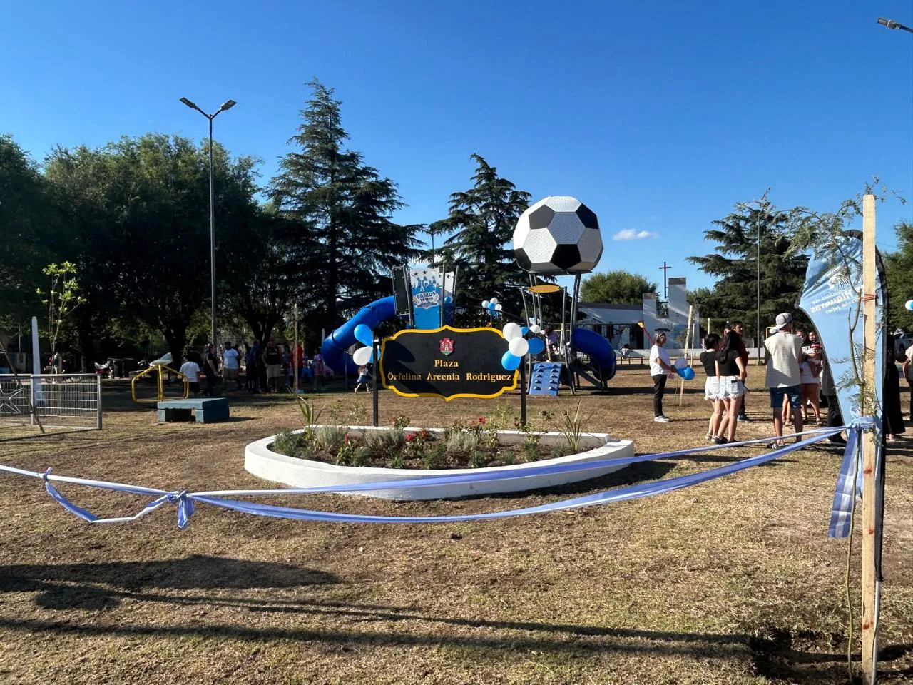 PLAZA ORFELINA RODRIGUEZ BO SAN FCO (9)