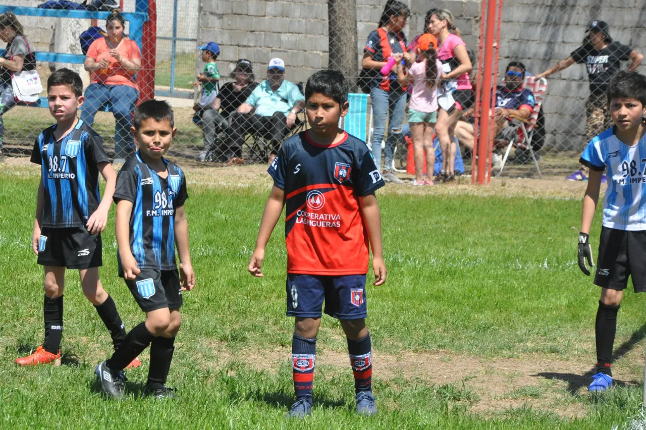 Centro Social vs Alberdi B vs San Cayetano (149)