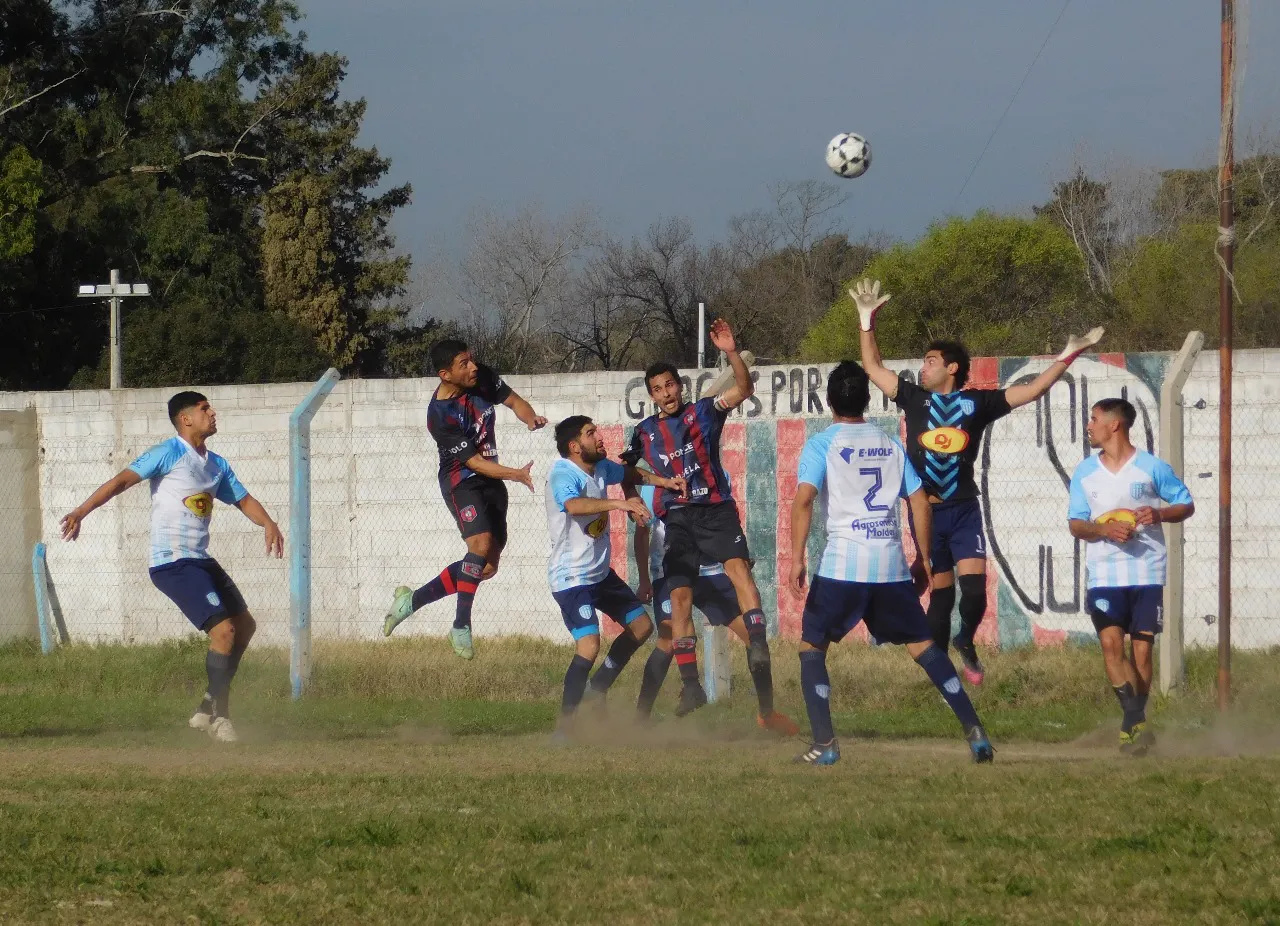 Centro Social Las Higueras vs Belgrano de Moldes (12)