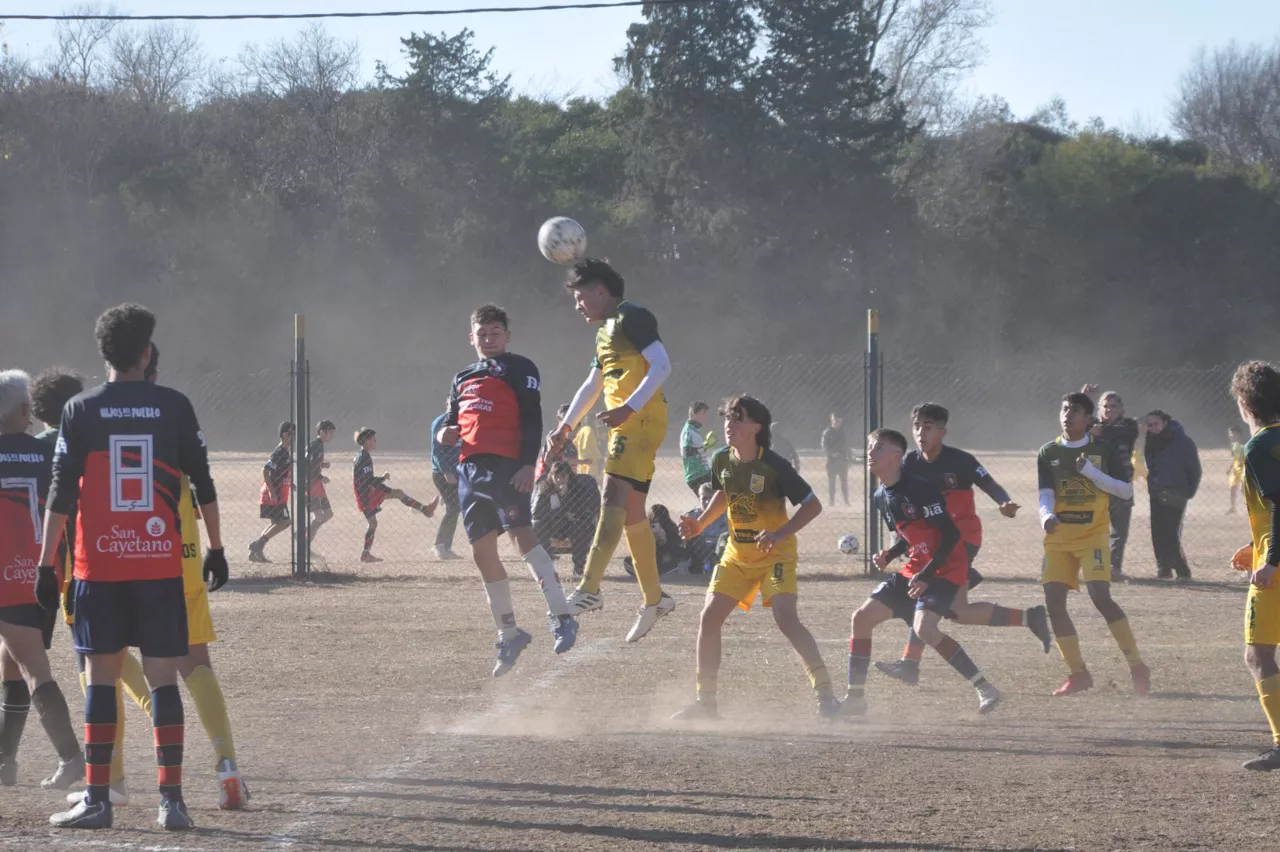Centro Social vs Roncedo vs Deportivo Rio Cuarto (11)