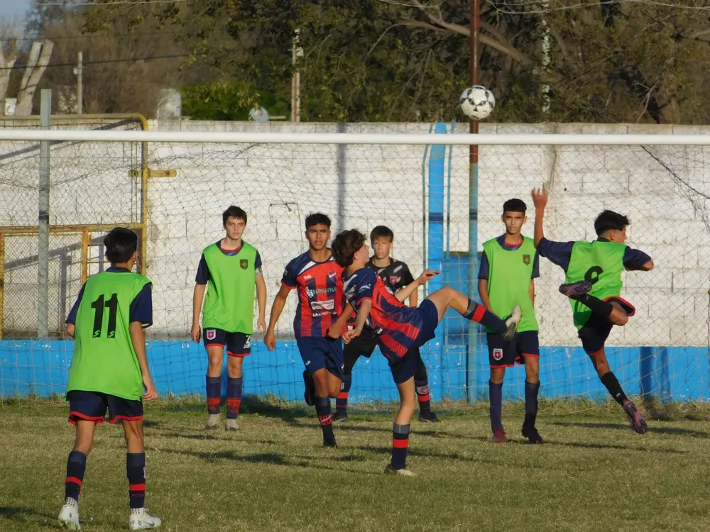 Infantiles Juveniles Centro Social San Lorenzo Bulnes Ateneo Vecinos Argentinso Jrs (119)