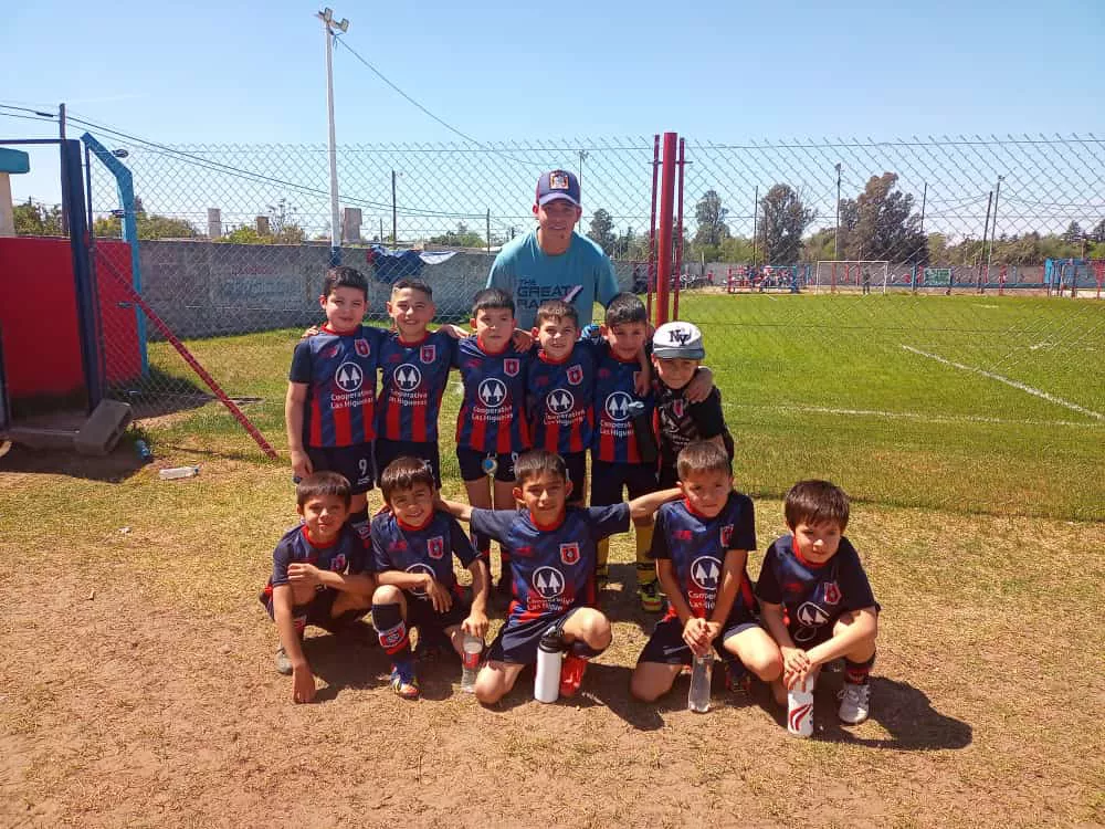 Centro Social vs Alberdi B vs San Cayetano (1)