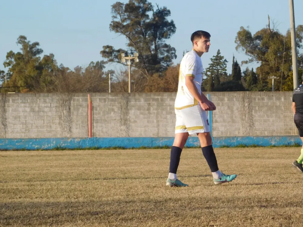Centro Social vs Deportivo Municipal Adelia María  (2)