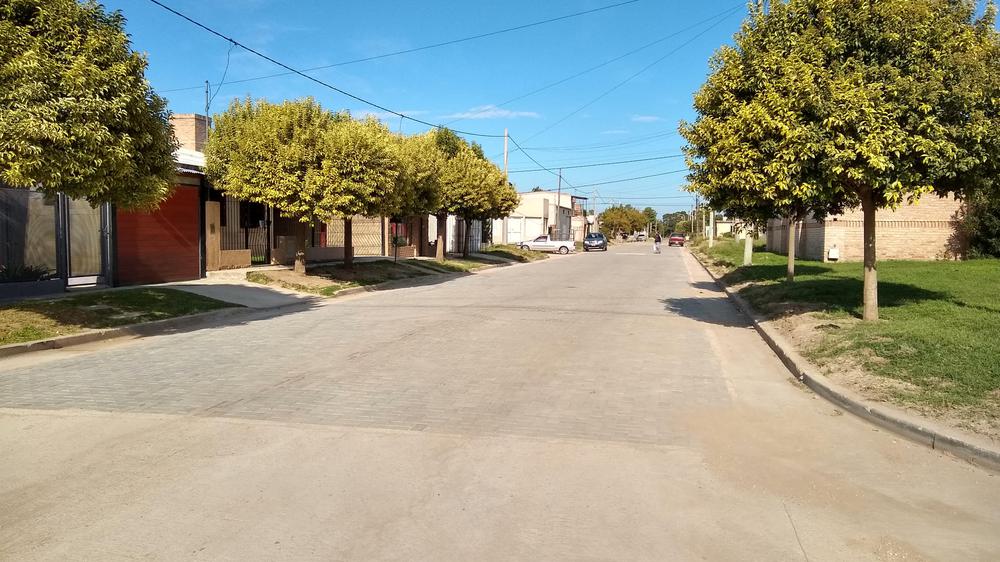 calle Gardel entre Moldes y Belgrano