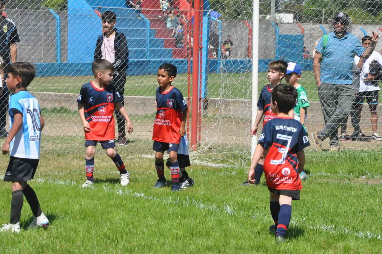 Centro Social vs Alberdi B vs San Cayetano (191)
