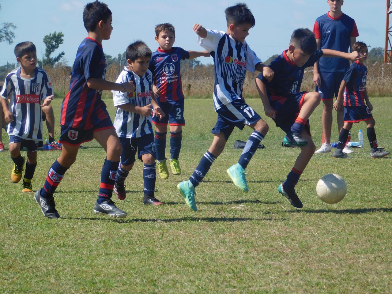 Centro Social Categoria 2013 Relampago Estudiantes (16)