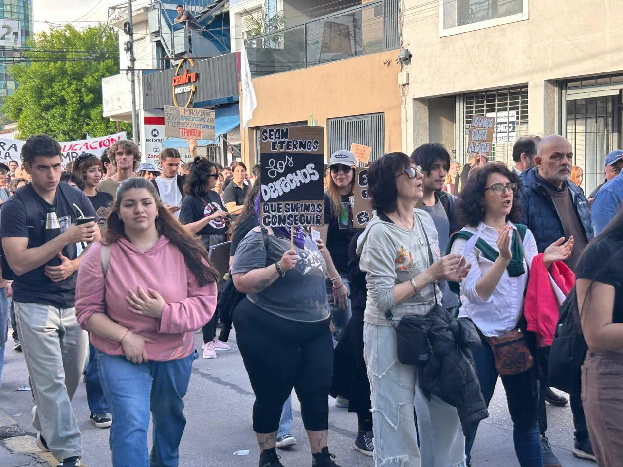 MARCHA (28)