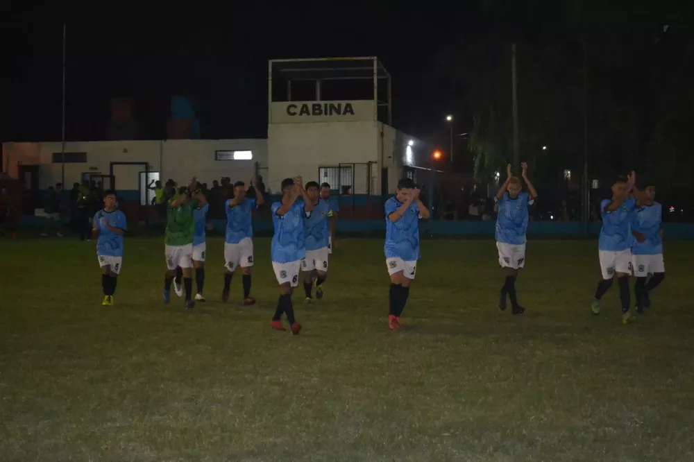 Centro Social Condores FC Fecha 2 Primerra B (9)