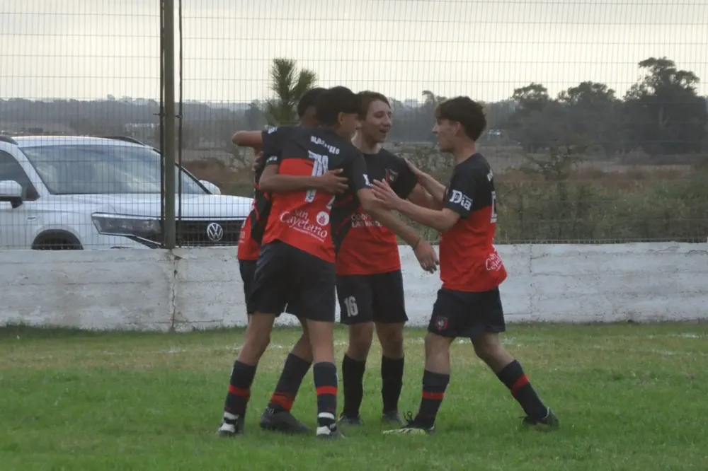 Fecha 10 Infantiles Juveniles Centro Social Fusión FC Atenas B (204)